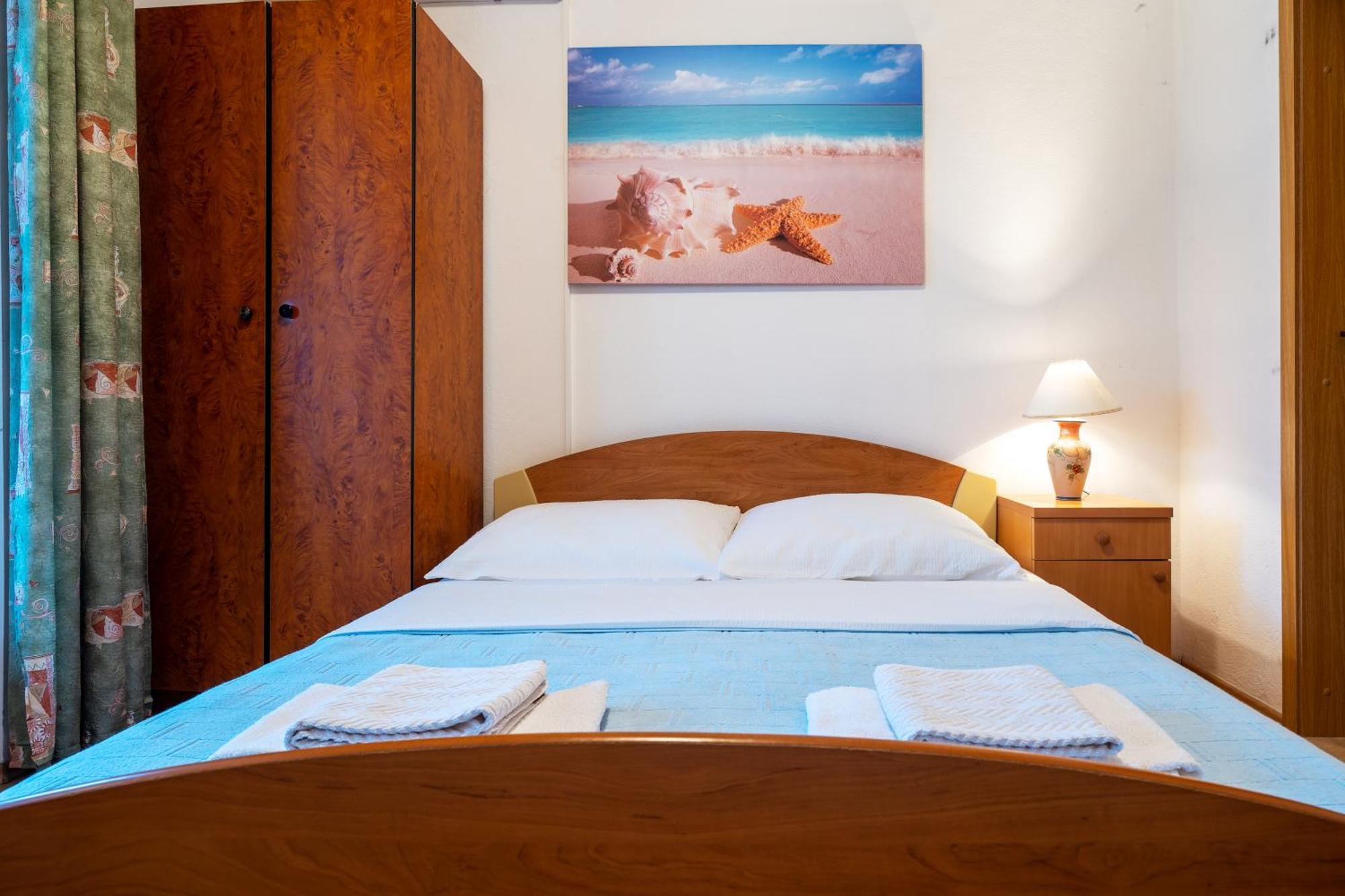 Apartments And Rooms Breeze 네움 객실 사진
