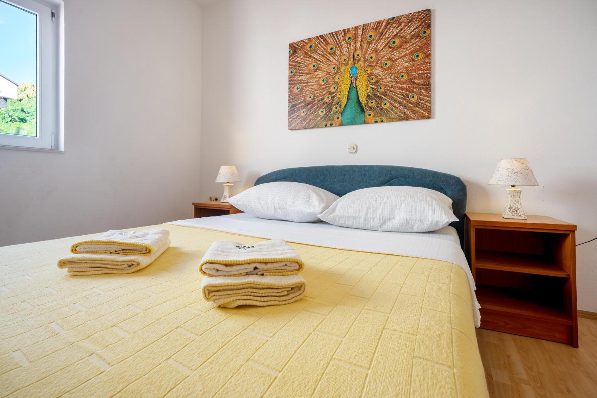Apartments And Rooms Breeze 네움 외부 사진